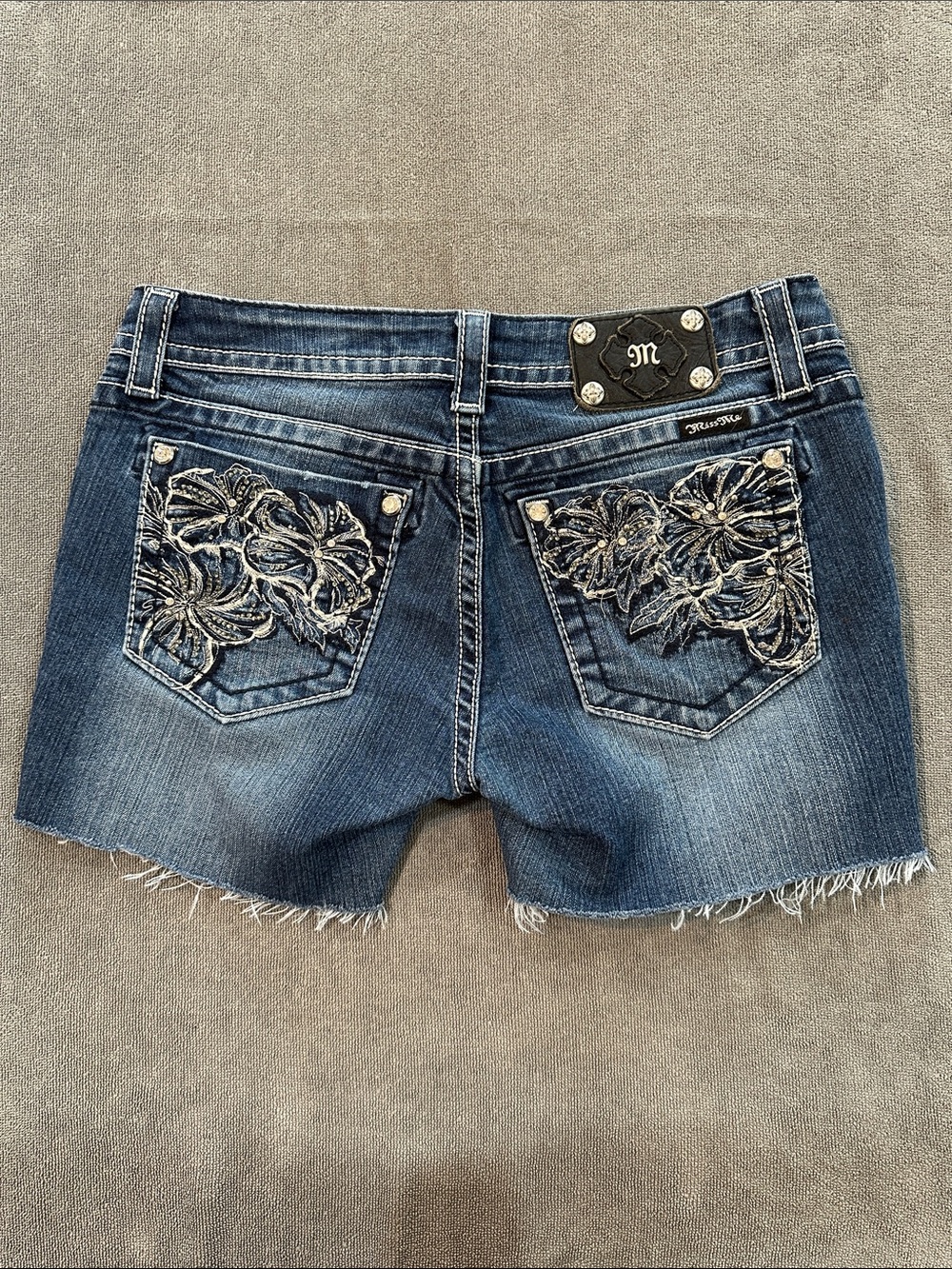 Miss Me Dark Blue Frayed Hem Denim Shorts - Size 31